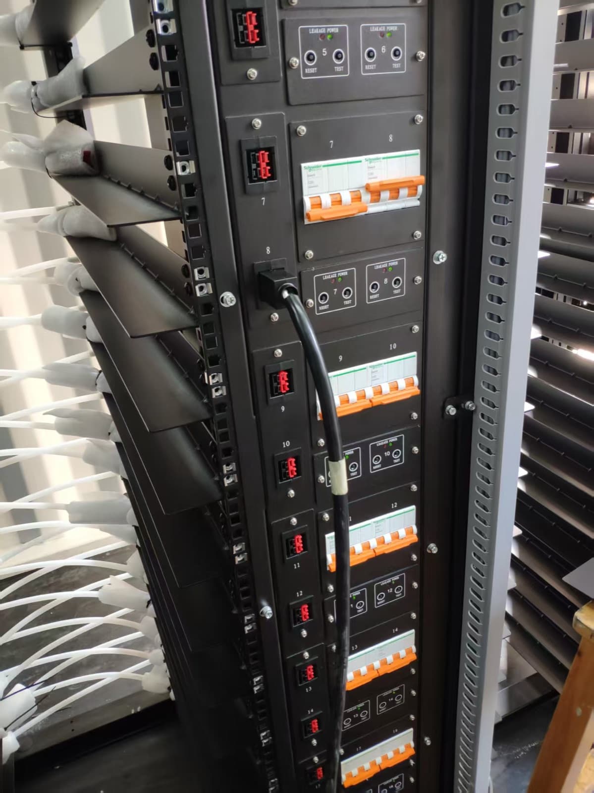 Industrial Automation & Mining — Yiestar PDU application