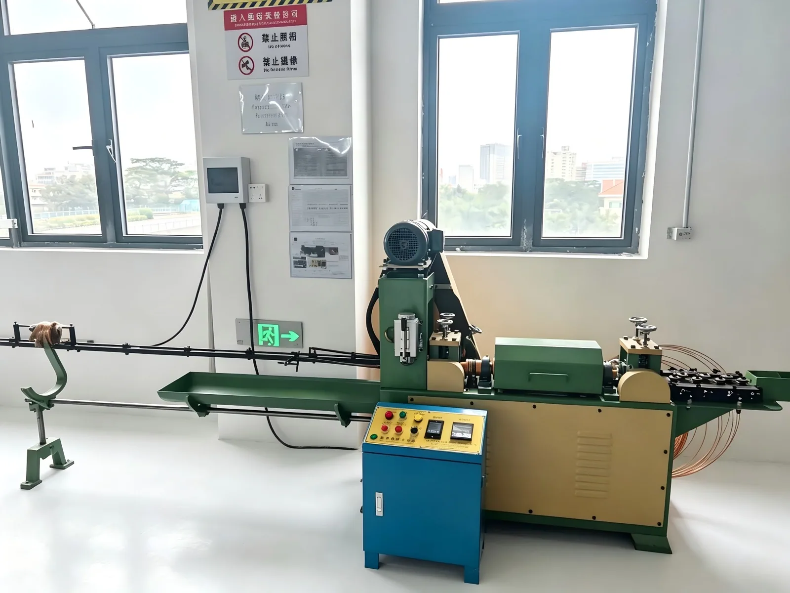 Copper Wire Straightening & Cutting