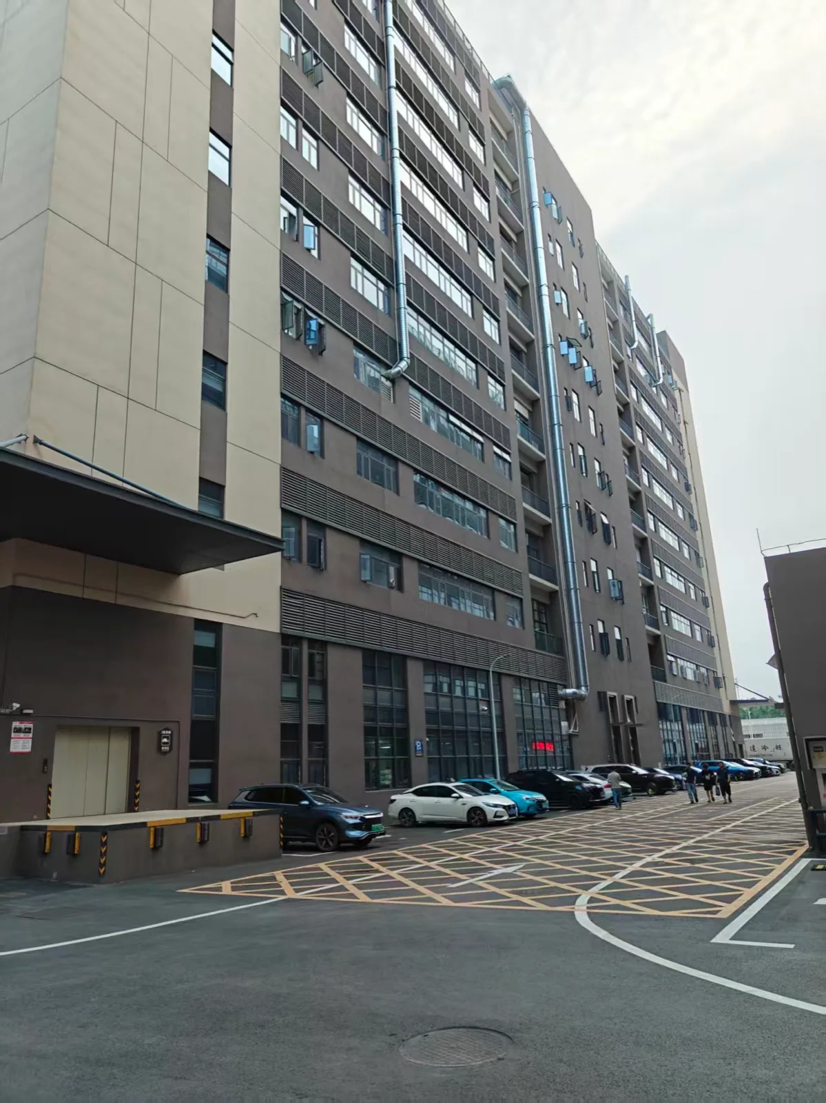 Yiestar / Dongguan Xineng PDU manufacturing facility